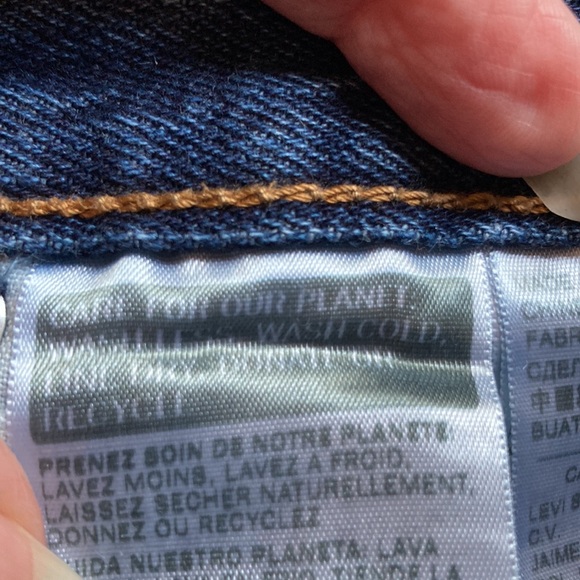 501 Levi’s , W 30”, inseam 27”, button fly - Picture 7 of 11